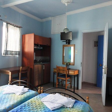 Apergis Rooms Ермополи Екстериор снимка