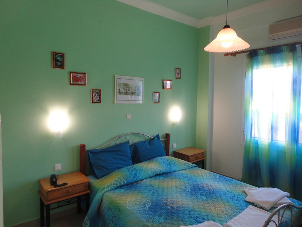 Apergis Rooms Ермополи Екстериор снимка