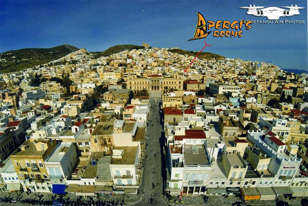 Apergis Rooms Ермополи Екстериор снимка