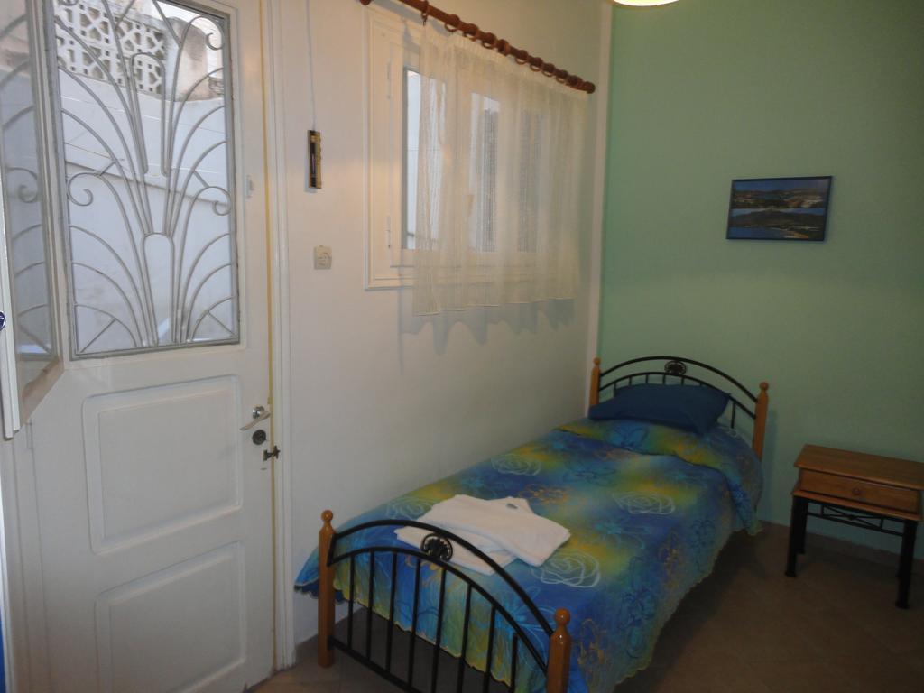 Apergis Rooms Ермополи Екстериор снимка