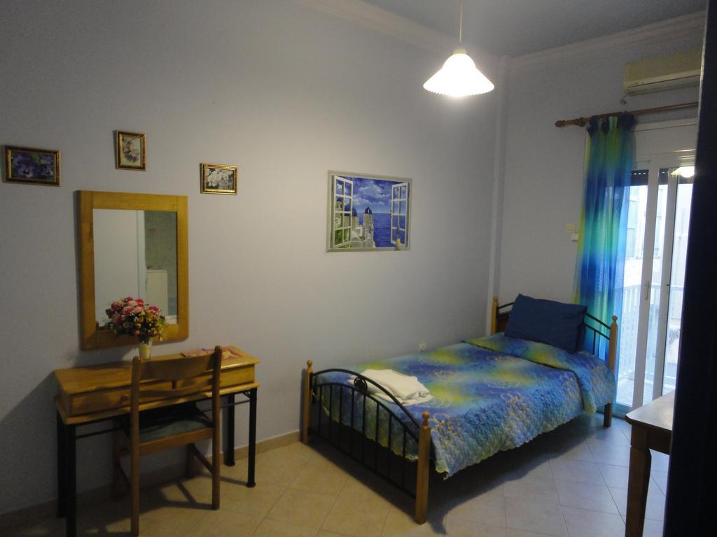 Apergis Rooms Ермополи Екстериор снимка