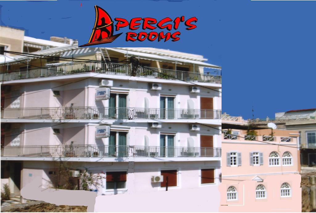 Apergis Rooms Ермополи Екстериор снимка